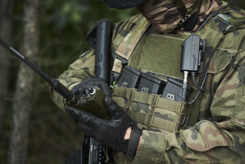 First COMP@N-Z Radios Delivered to the Polish Armed Forces