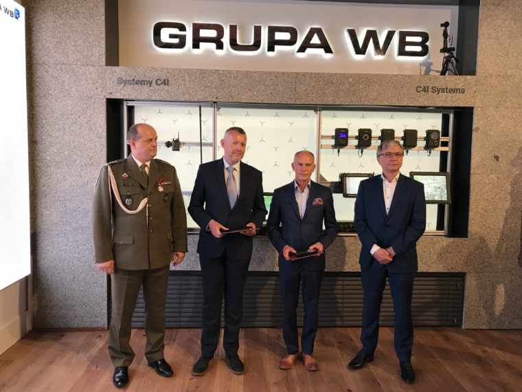 Pracownicy Grupy WB awansowani na stopnie oficerskie