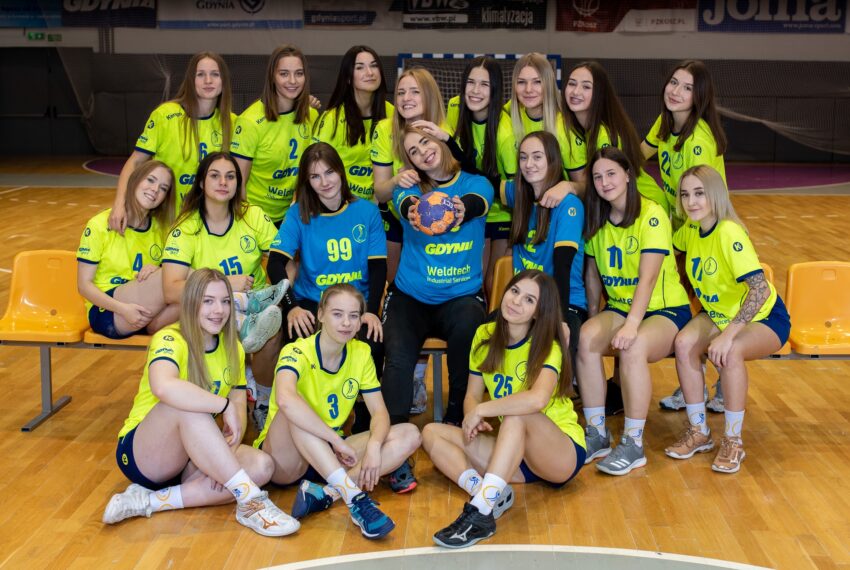 GRUPA WB wspiera młode szczypiornistki